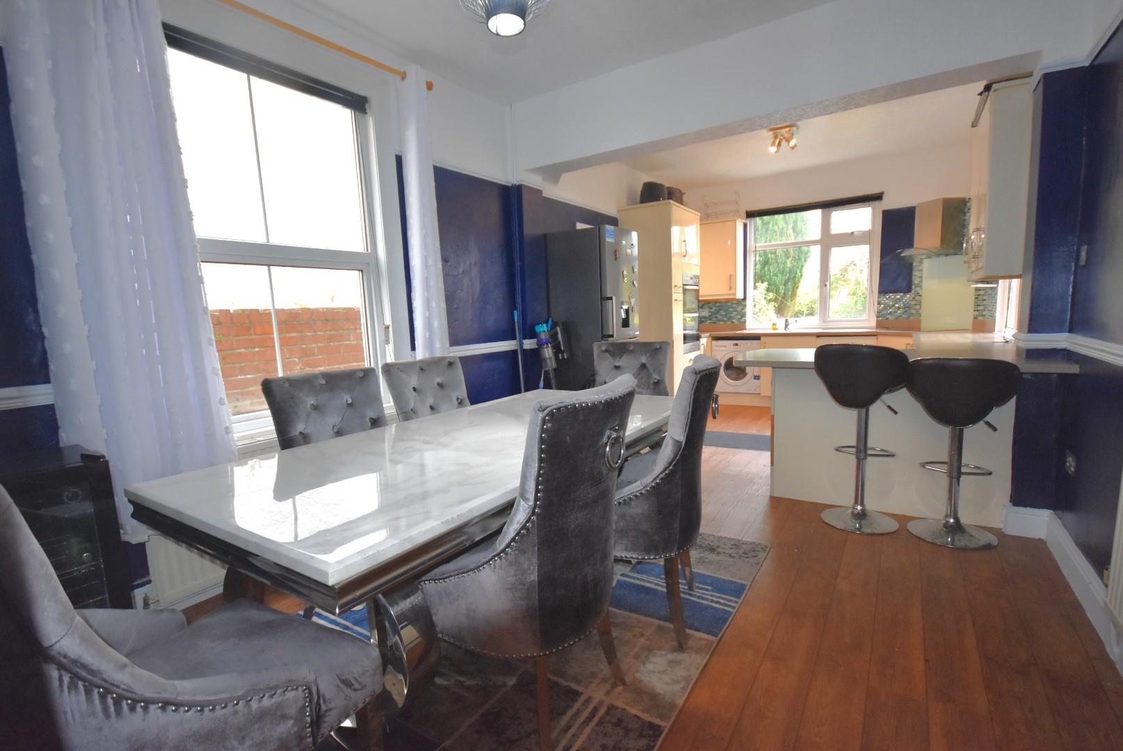 28, Highwalls Avenue, Dinas Powys, Vale of Glamorgan, CF64 4AP